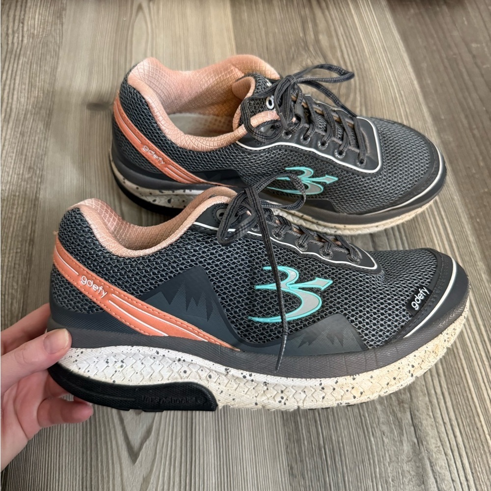 Gdefy Women's GraySalmon Mighty Walk Shoe
